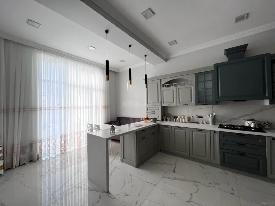 Kirayə verilir 4 otaqlı həyət evi 400 m²