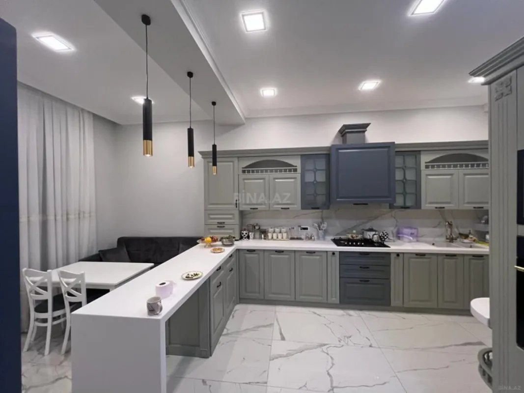 Kirayə verilir 4 otaqlı həyət evi 400 m²
