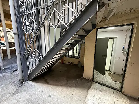 Kirayə verilir obyekt 15 m²