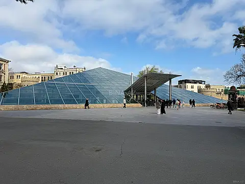 Kirayə verilir obyekt 15 m² — Bakı 15.00 m²