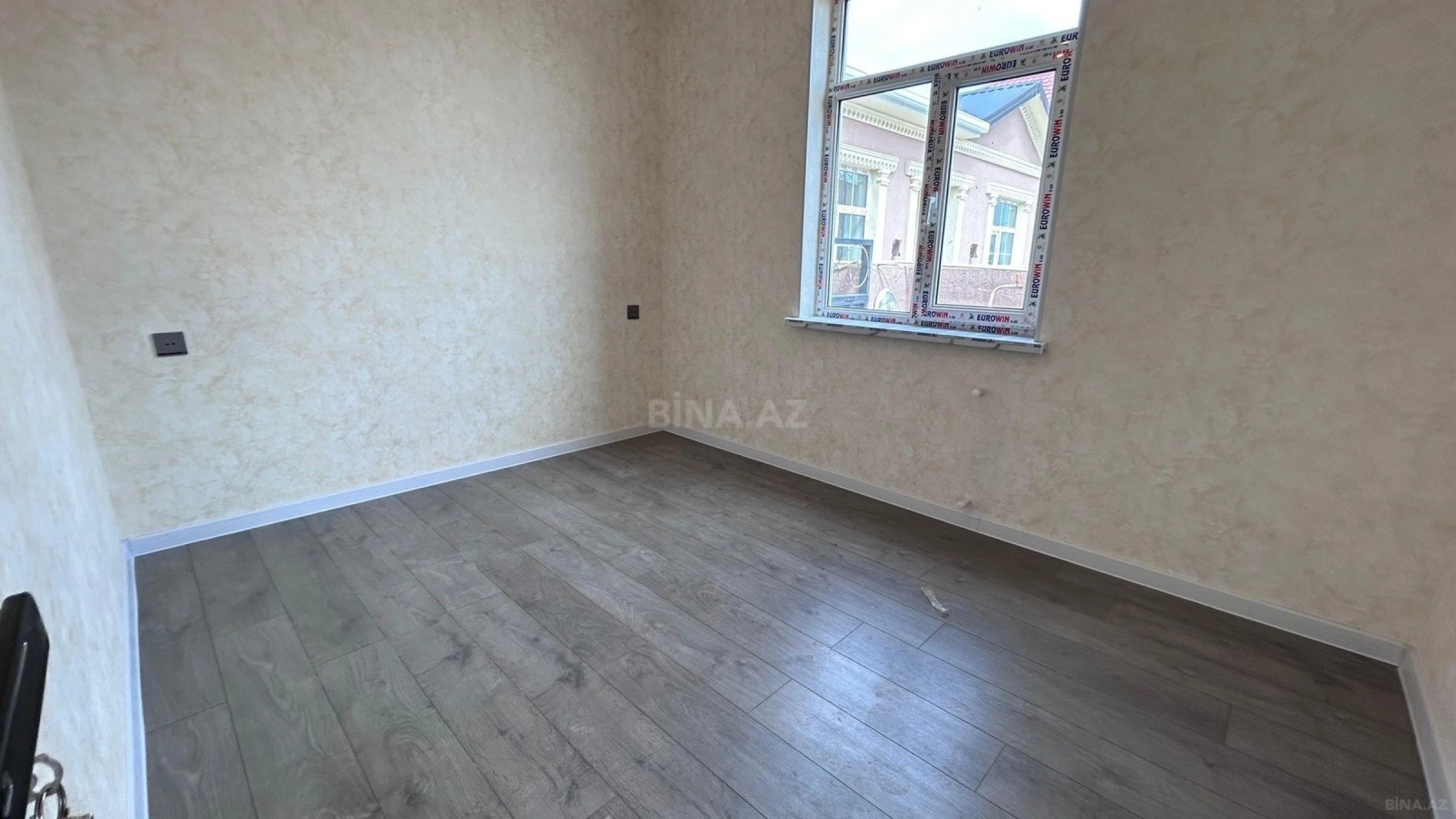 Satılır 3 otaqlı həyət evi 80 m²
