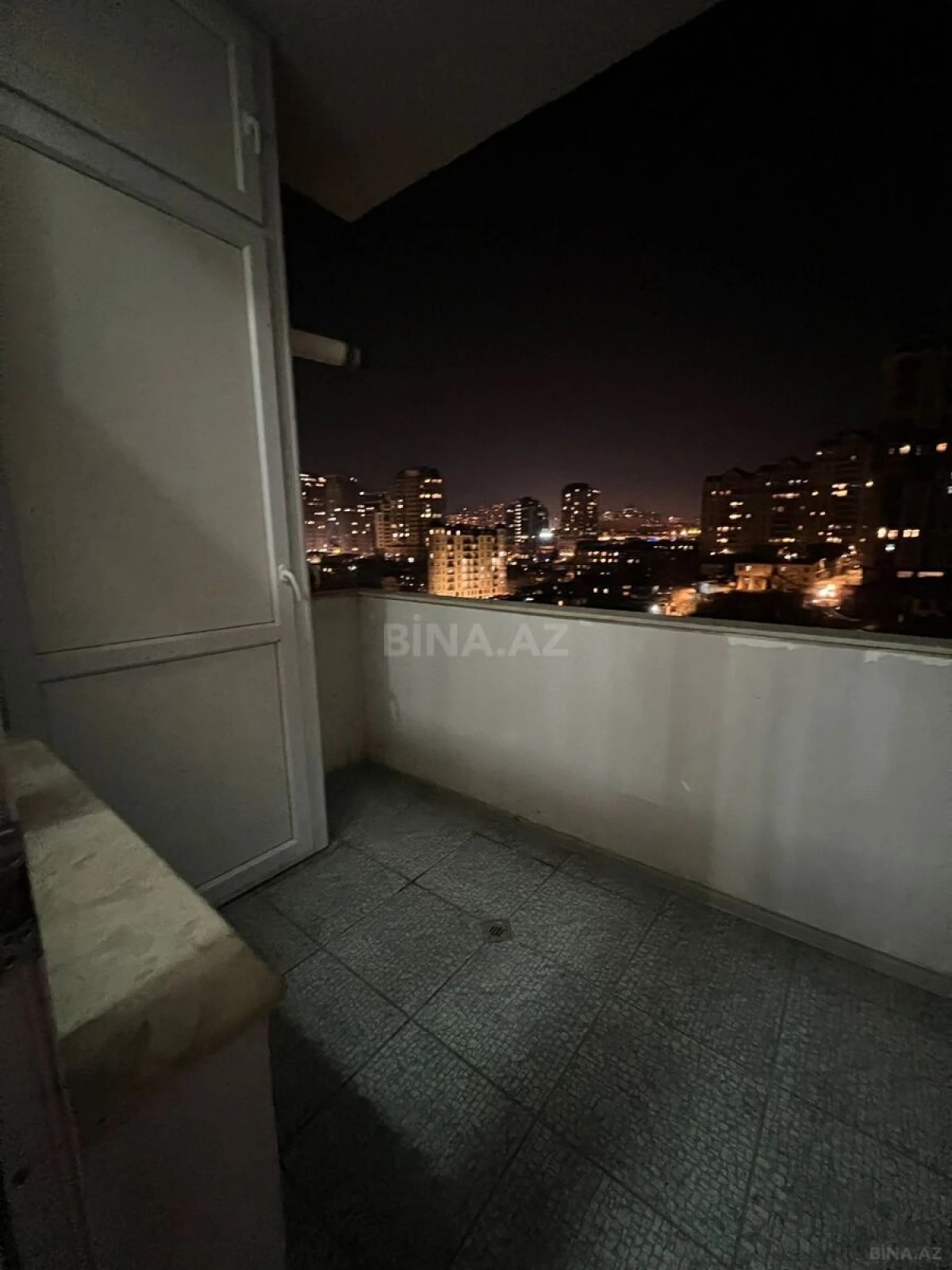 Kirayə verilir 3 otaqlı mənzil 100 m²