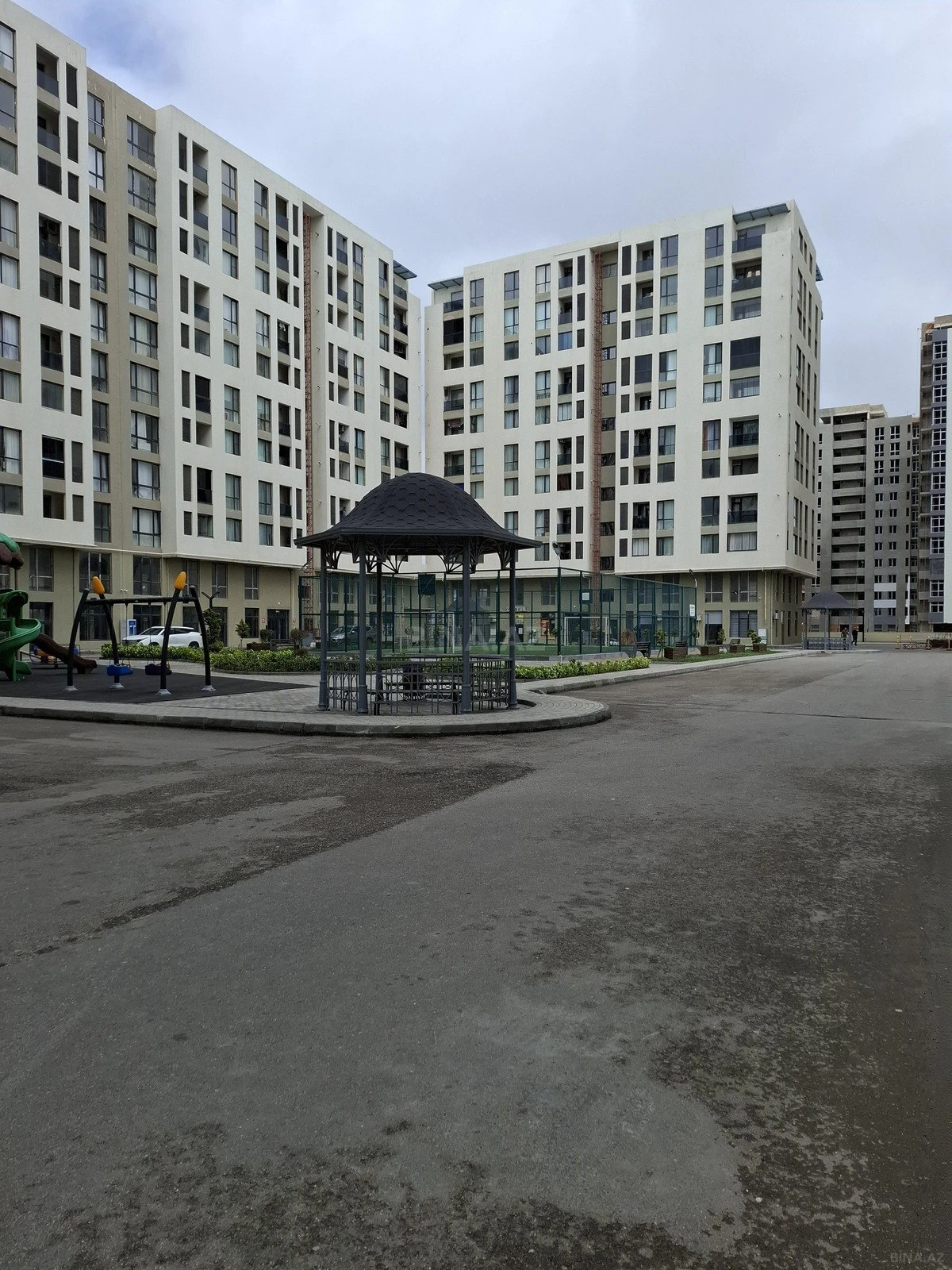 Satılır 2 otaqlı mənzil 52 m²