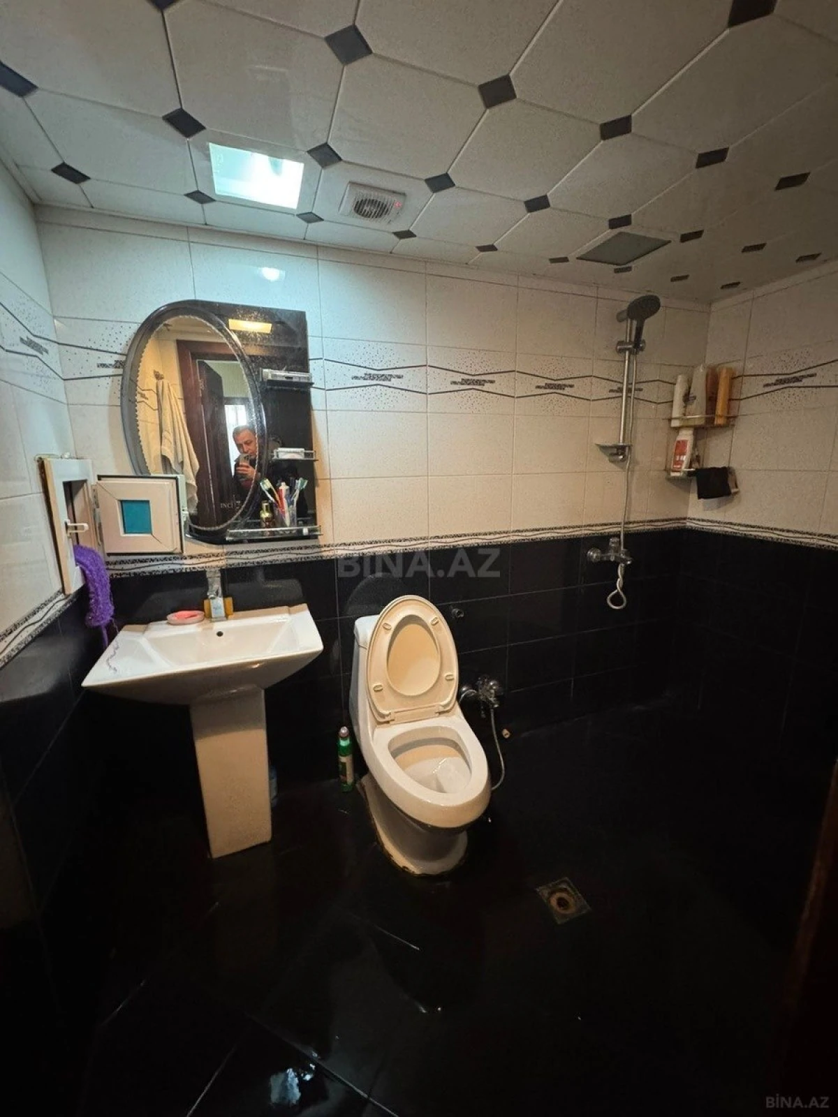 Satılır 2 otaqlı mənzil 71 m²