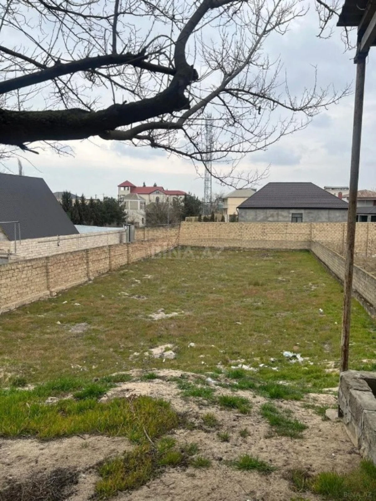 Satılır 4 otaqlı həyət evi 200 m²