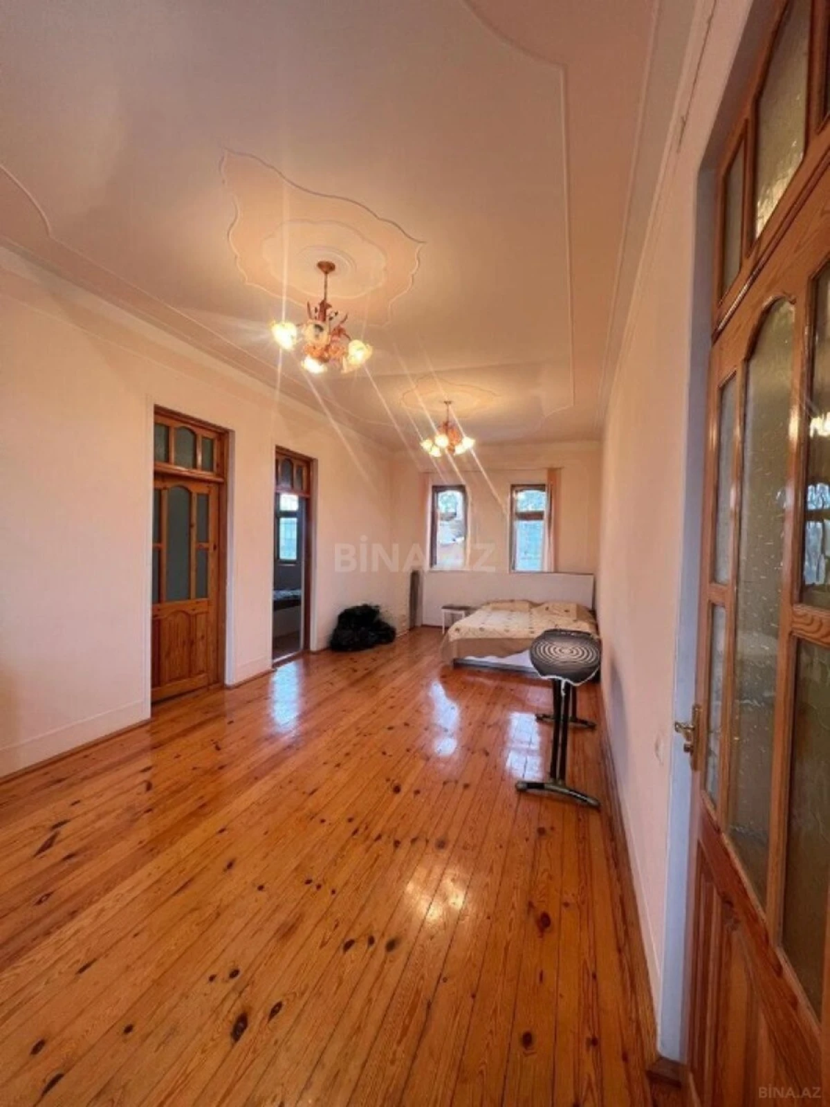 Satılır 4 otaqlı həyət evi 200 m²