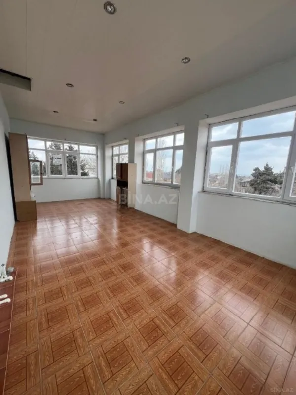 Satılır 4 otaqlı həyət evi 200 m²