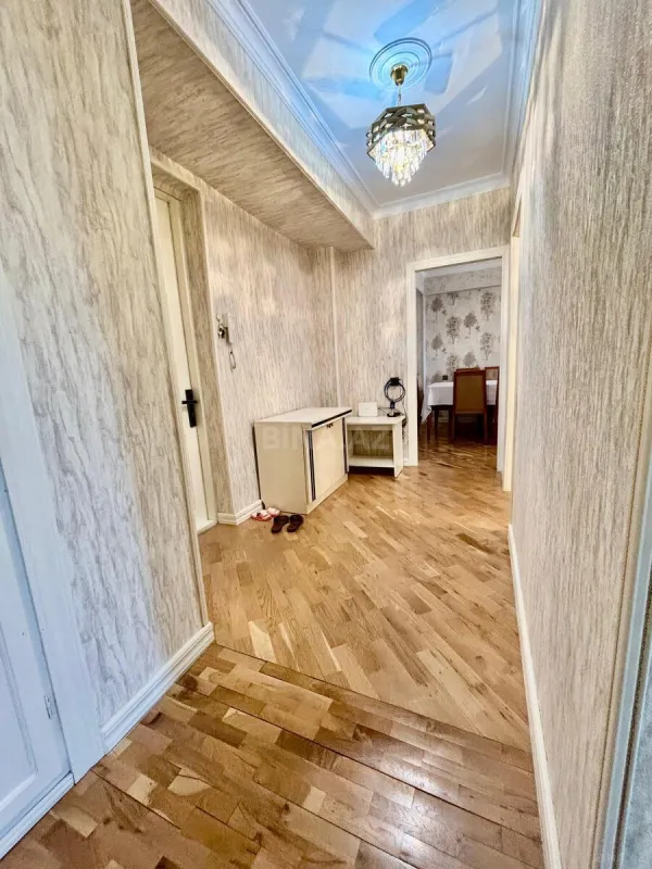 Satılır 3 otaqlı mənzil 70 m²