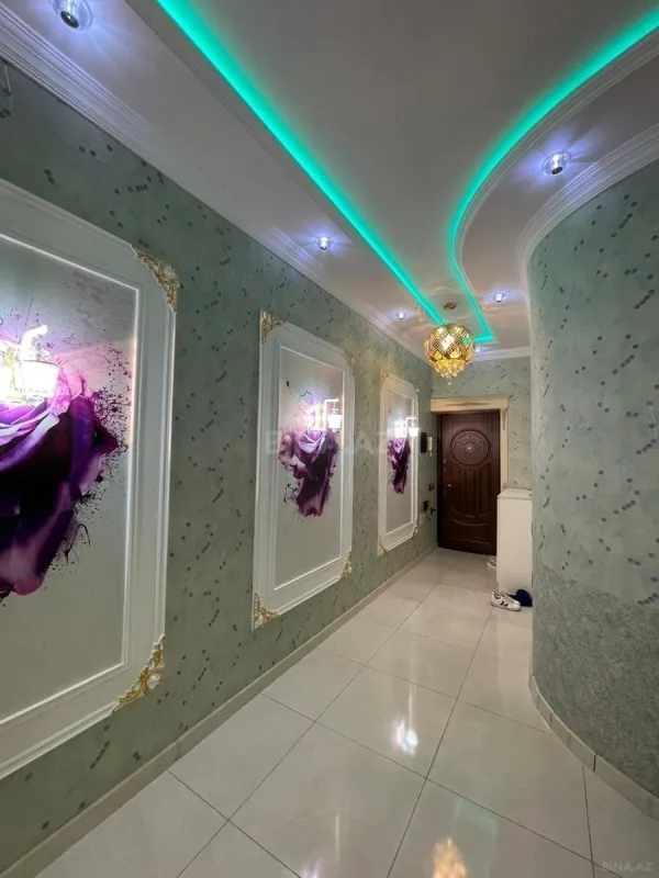 Satılır 3 otaqlı mənzil 165 m²