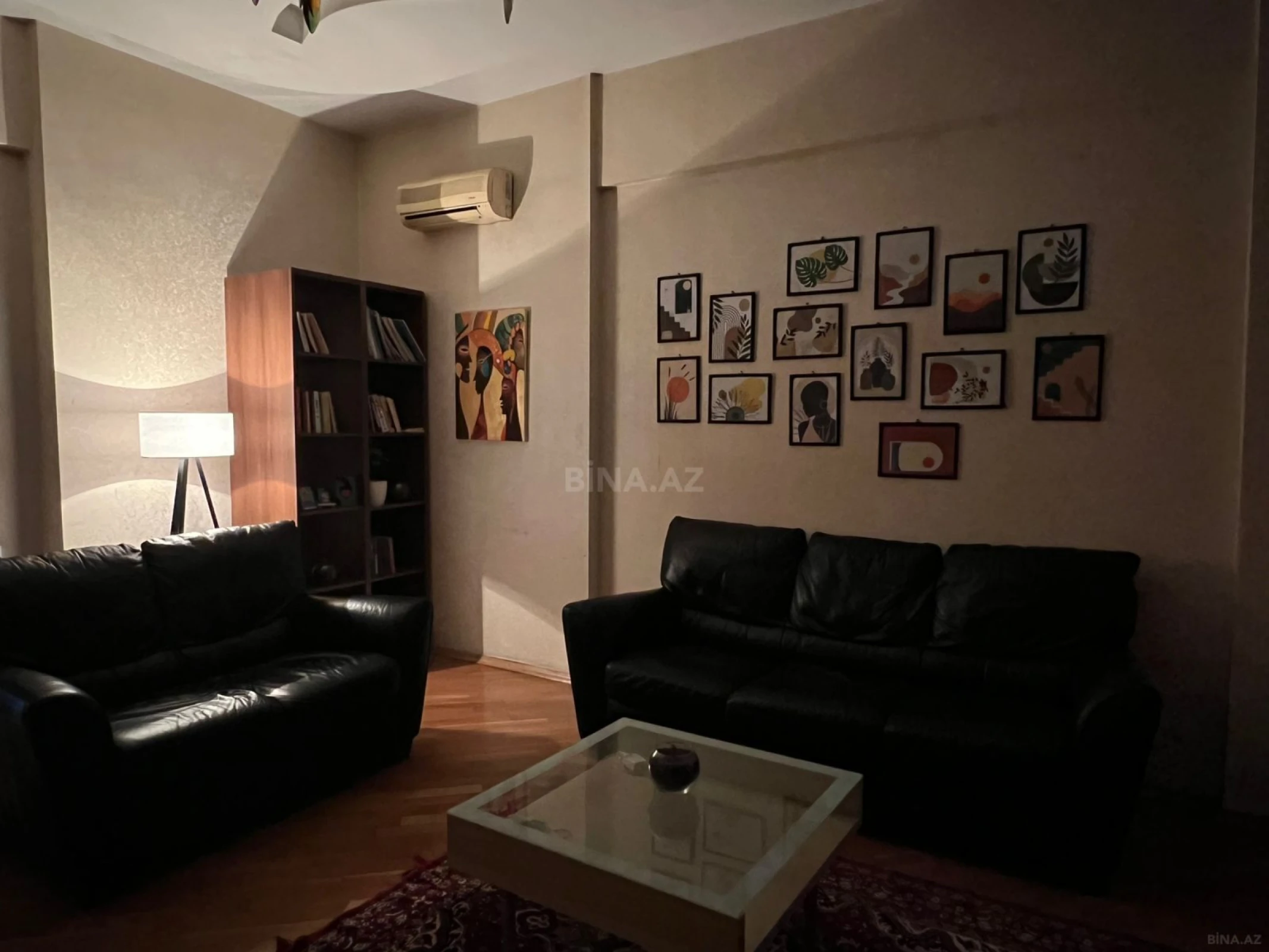 Kirayə verilir 3 otaqlı mənzil 150 m²