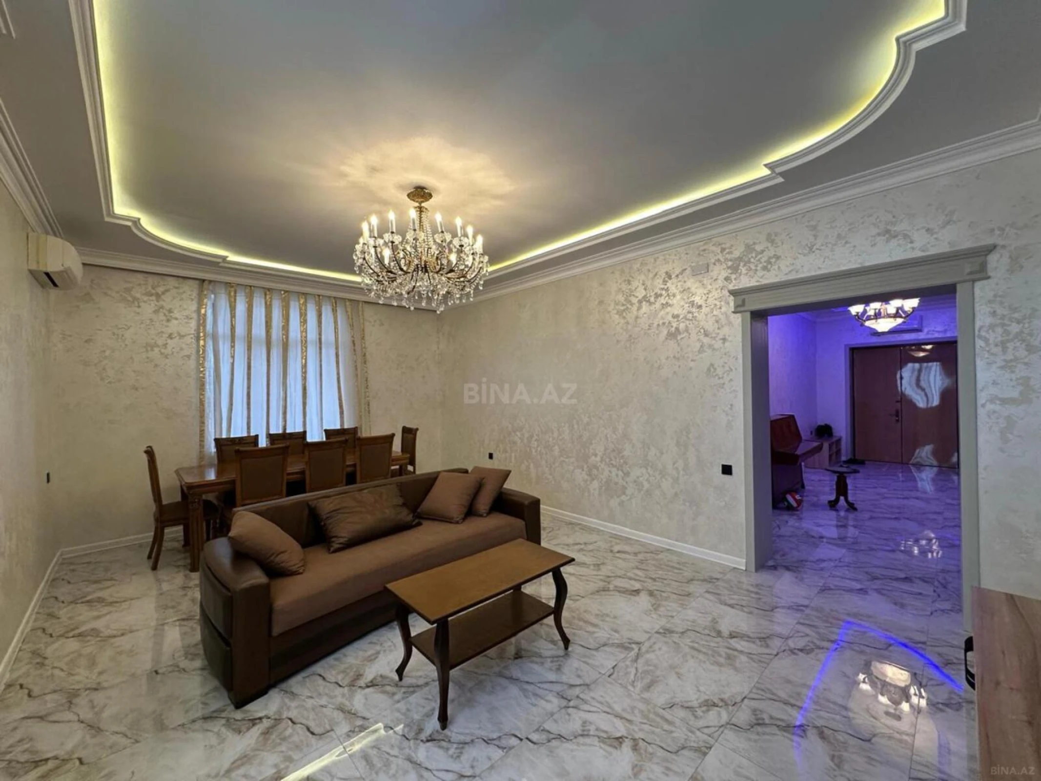 Kirayə verilir 6 otaqlı həyət evi 400 m²
