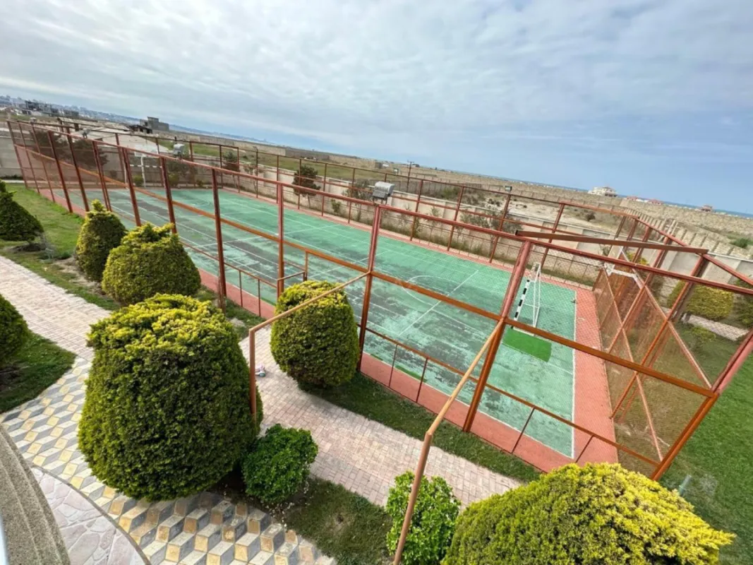 Kirayə verilir 6 otaqlı həyət evi 400 m²