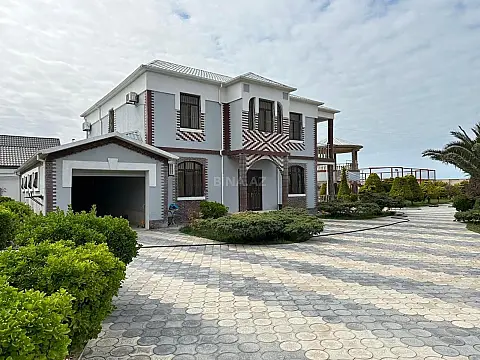 Kirayə verilir 6 otaqlı həyət evi 400 m²