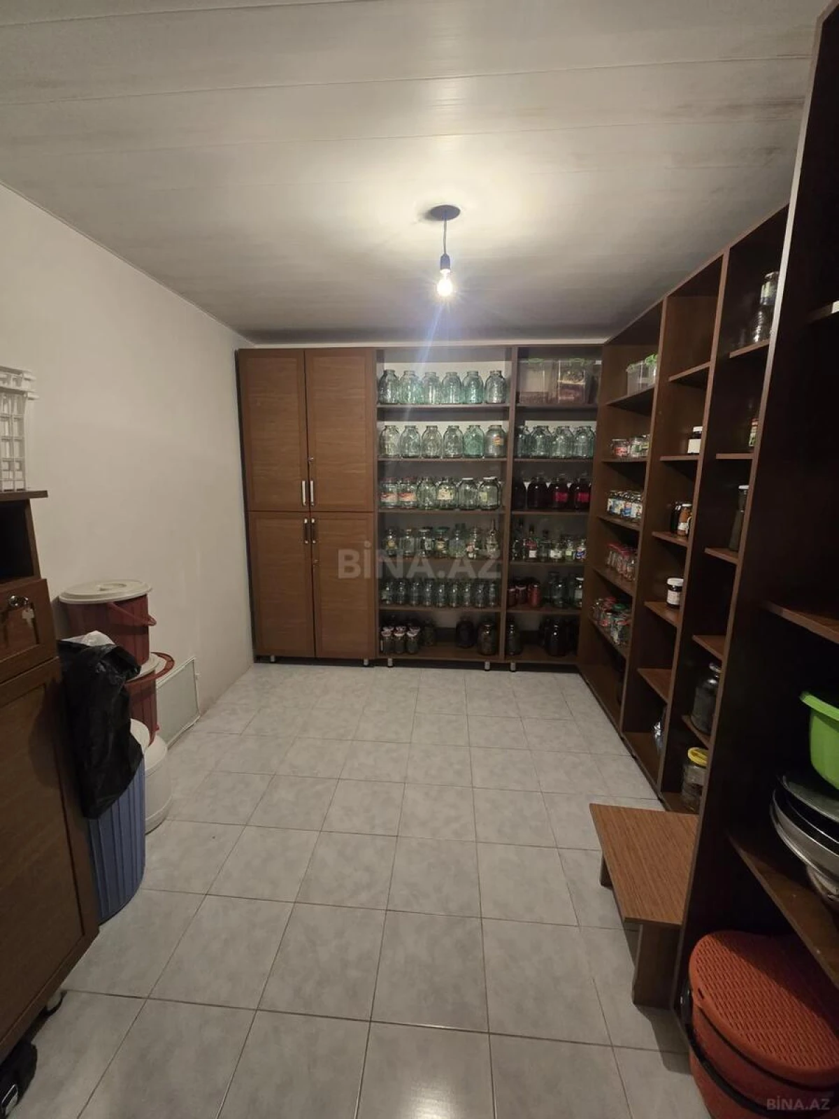 Satılır 6 otaqlı həyət evi 360 m²