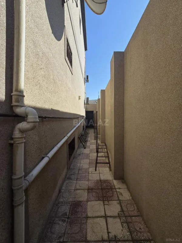 Satılır 6 otaqlı həyət evi 360 m²
