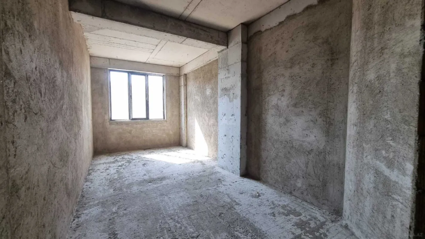 Satılır 2 otaqlı mənzil 82 m²