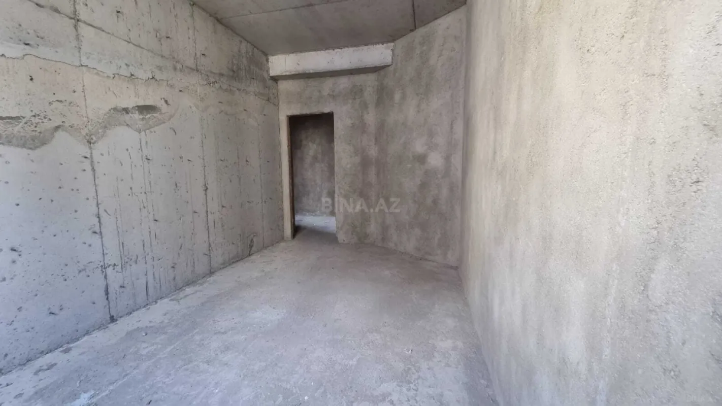 Satılır 2 otaqlı mənzil 82 m²