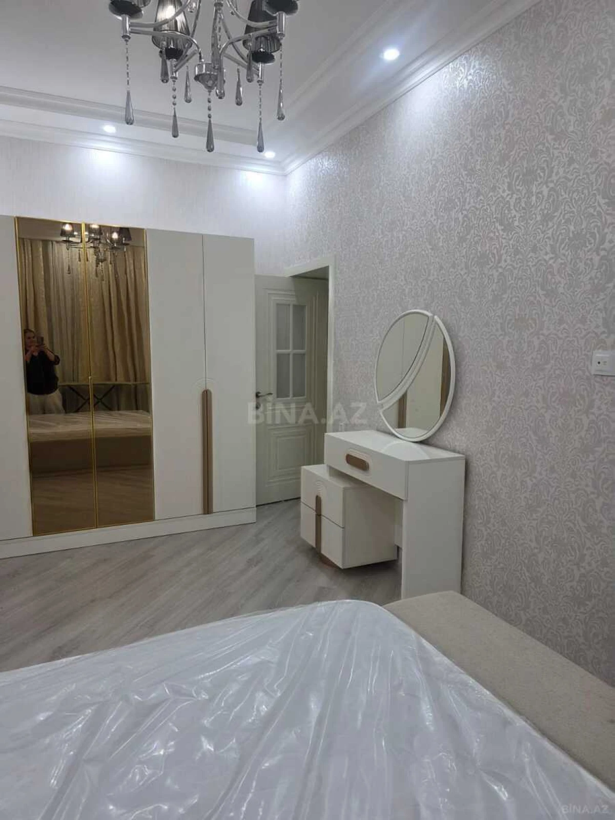 Kirayə verilir 3 otaqlı mənzil 100 m²