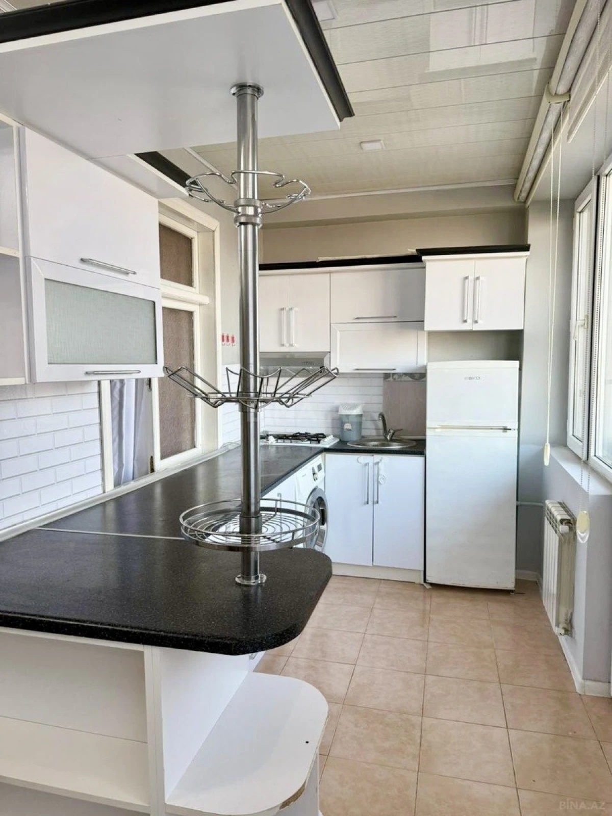 Kirayə verilir 2 otaqlı mənzil 45 m²