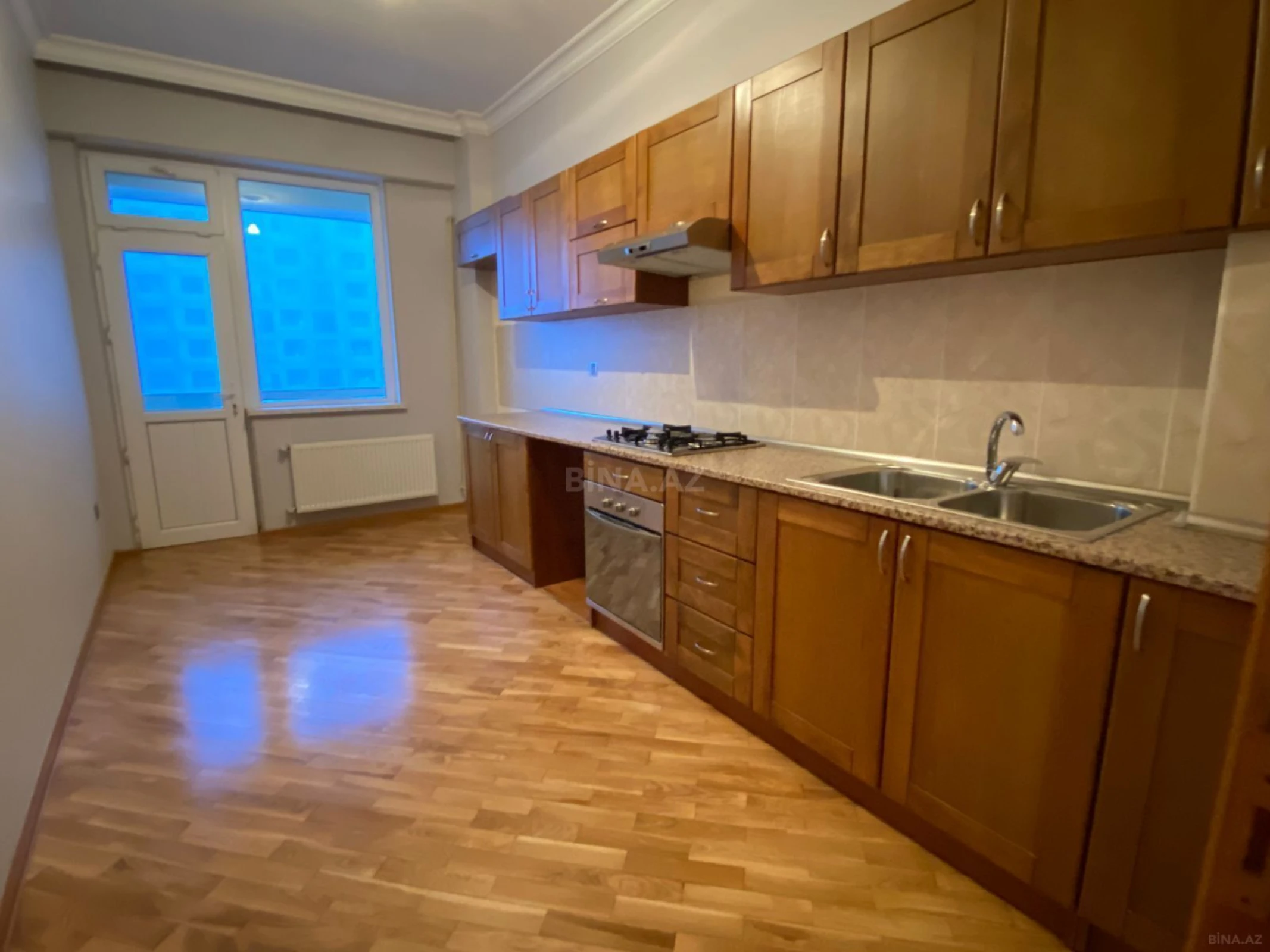 Satılır 2 otaqlı mənzil 86 m²