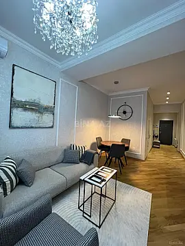 Kirayə verilir 2 otaqlı mənzil 75 m²