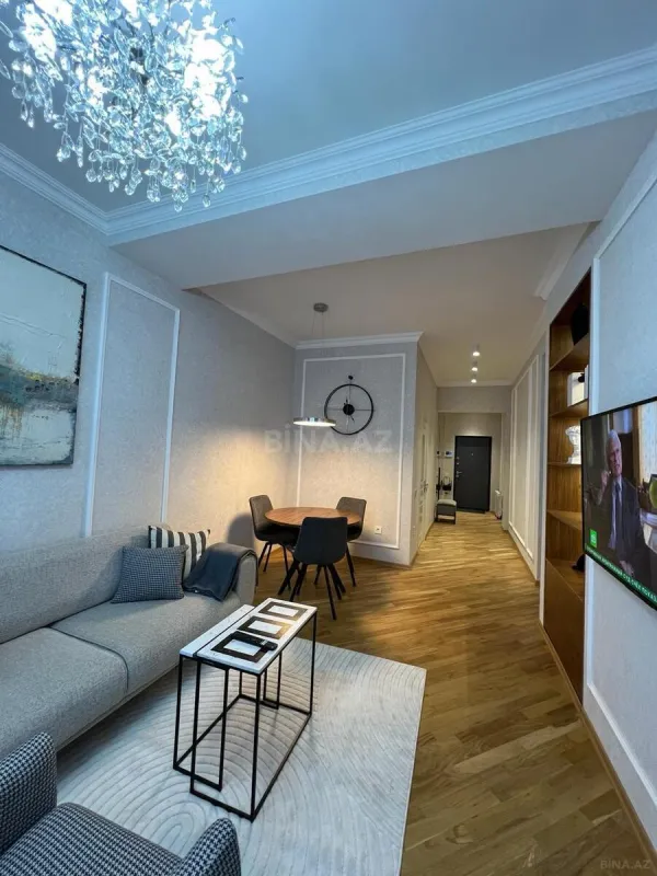 Kirayə verilir 2 otaqlı mənzil 75 m²