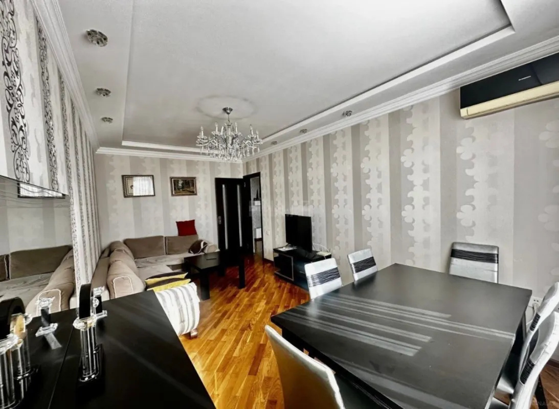 Satılır 3 otaqlı mənzil 80 m²