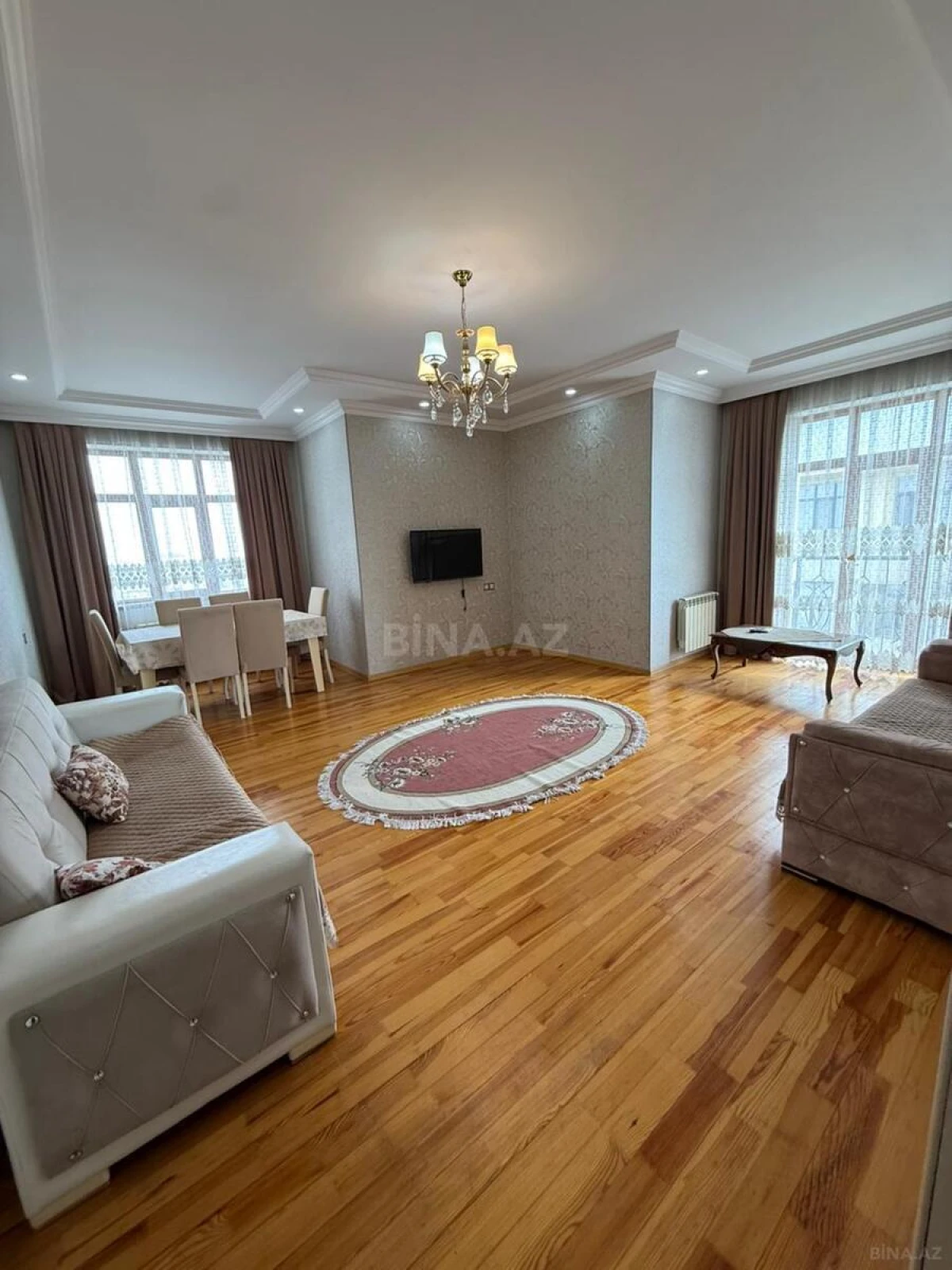Satılır 3 otaqlı mənzil 124 m²