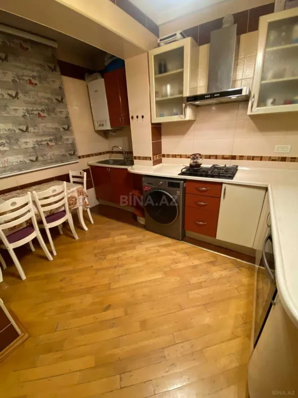 Kirayə verilir 2 otaqlı mənzil 70 m²