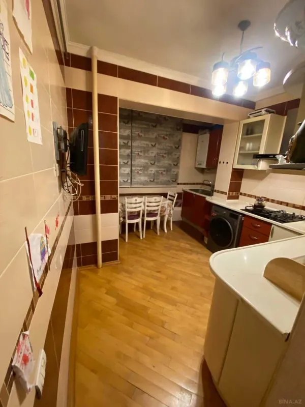 Kirayə verilir 2 otaqlı mənzil 70 m²