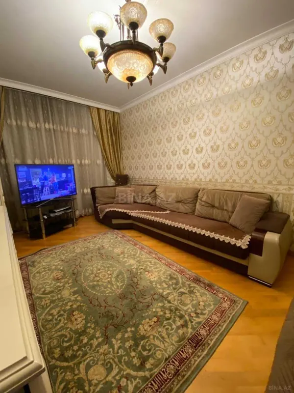 Kirayə verilir 2 otaqlı mənzil 70 m²