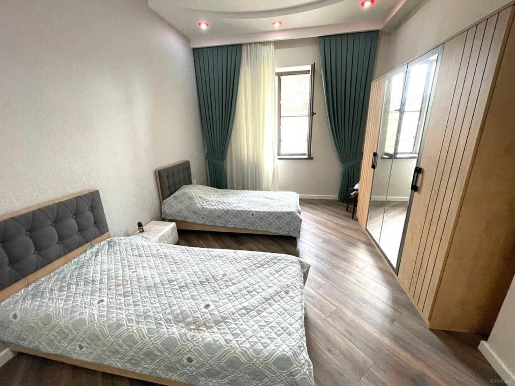 Kirayə verilir 5 otaqlı həyət evi 360 m²