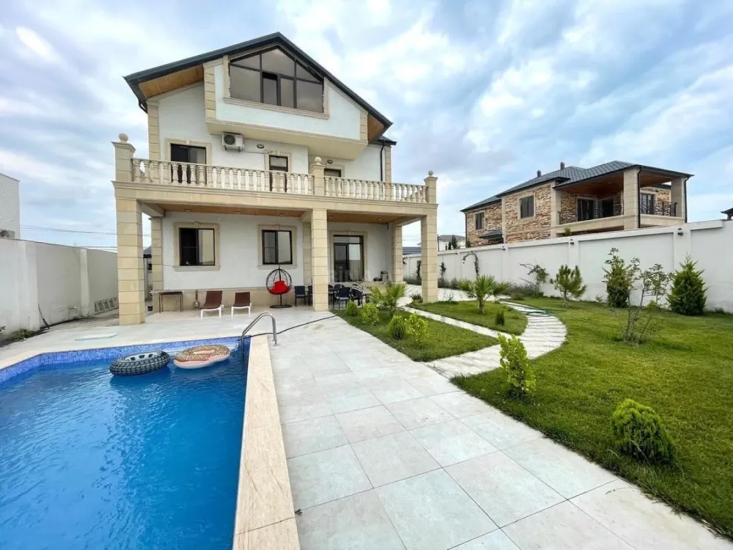 Kirayə verilir 5 otaqlı həyət evi 360 m²
