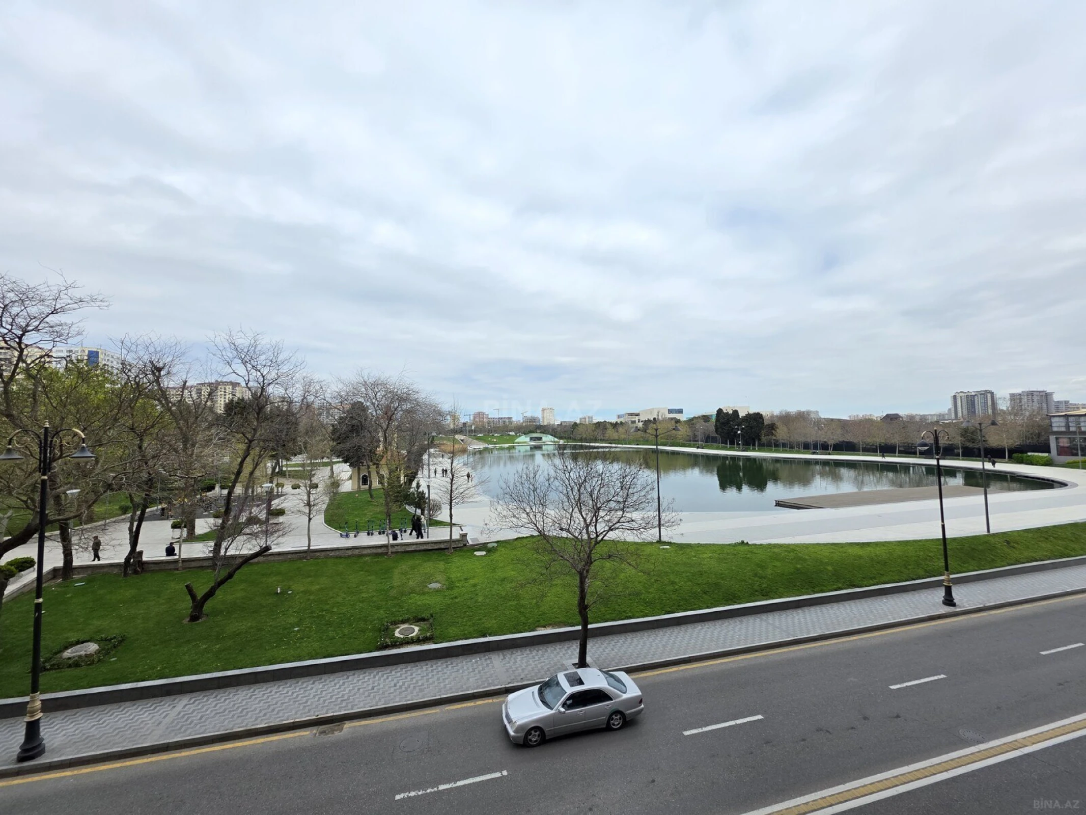 Kirayə verilir 3 otaqlı mənzil 170 m²