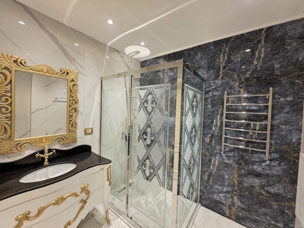 Kirayə verilir 3 otaqlı mənzil 170 m²