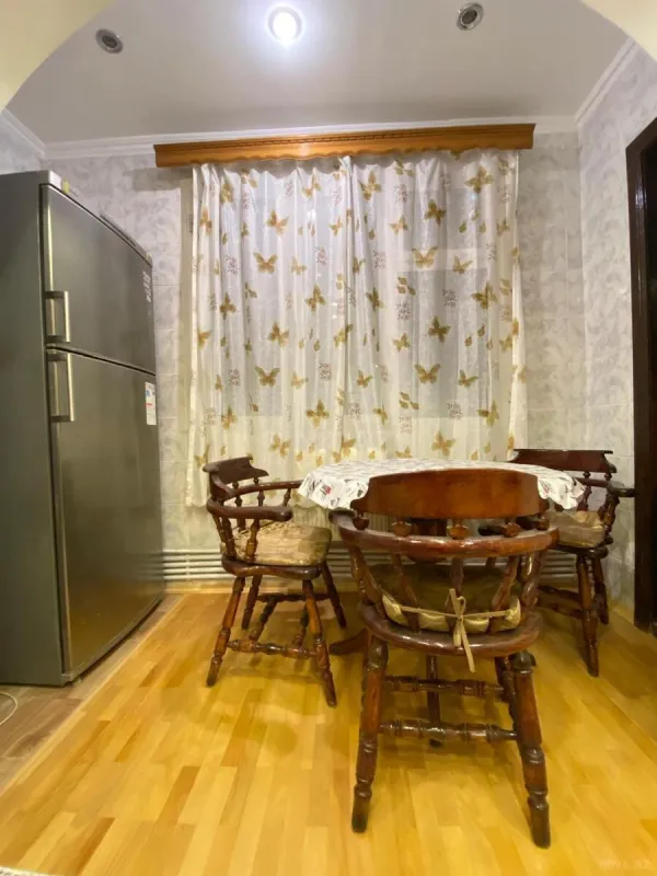 Kirayə verilir 3 otaqlı mənzil 80 m²
