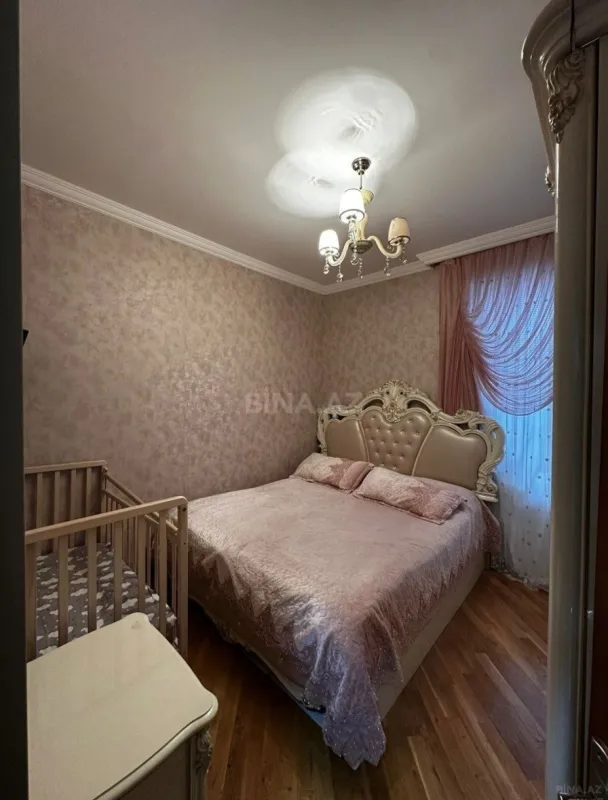 Satılır 2 otaqlı mənzil 90 m²