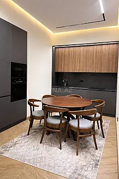 Satılır 2 otaqlı mənzil 64 m²