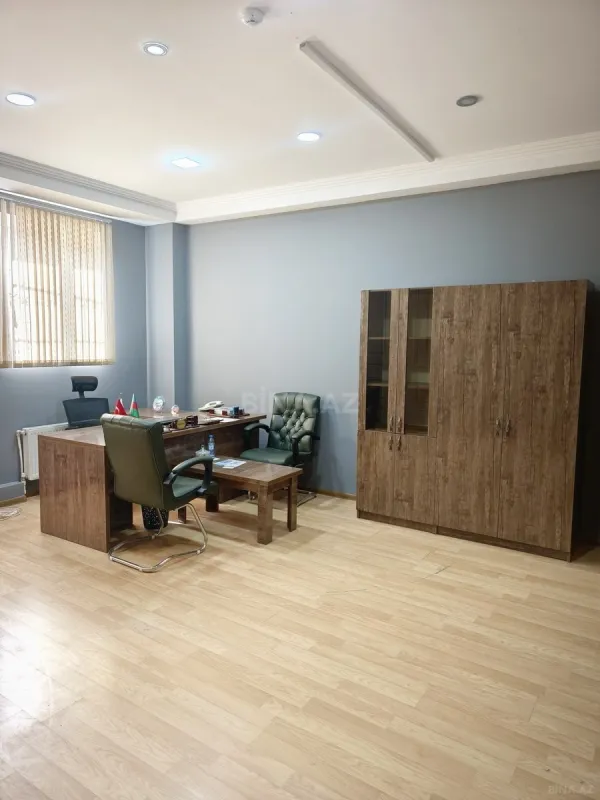 Kirayə verilir 4 otaqlı ofis 150 m²