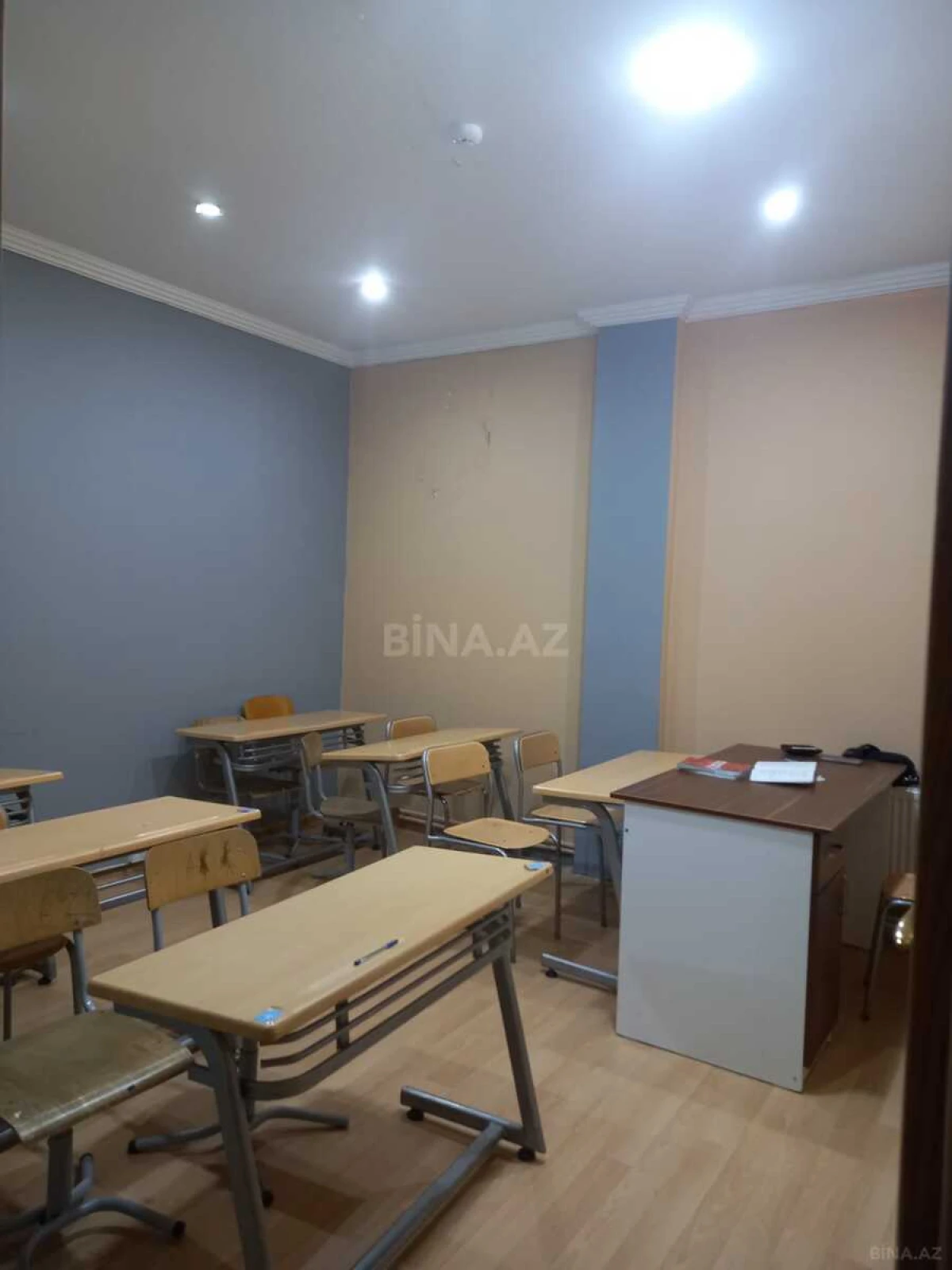 Kirayə verilir 4 otaqlı ofis 150 m²