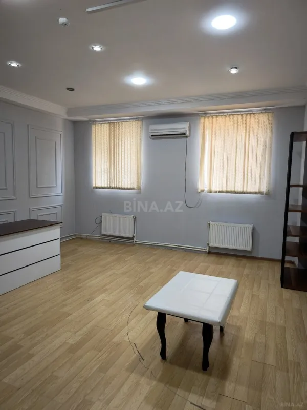 Kirayə verilir 4 otaqlı ofis 150 m²