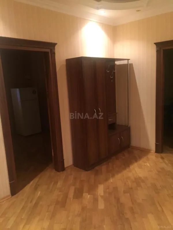 Kirayə verilir 2 otaqlı mənzil 84 m²