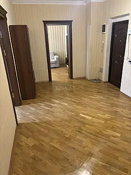 Kirayə verilir 2 otaqlı mənzil 84 m²