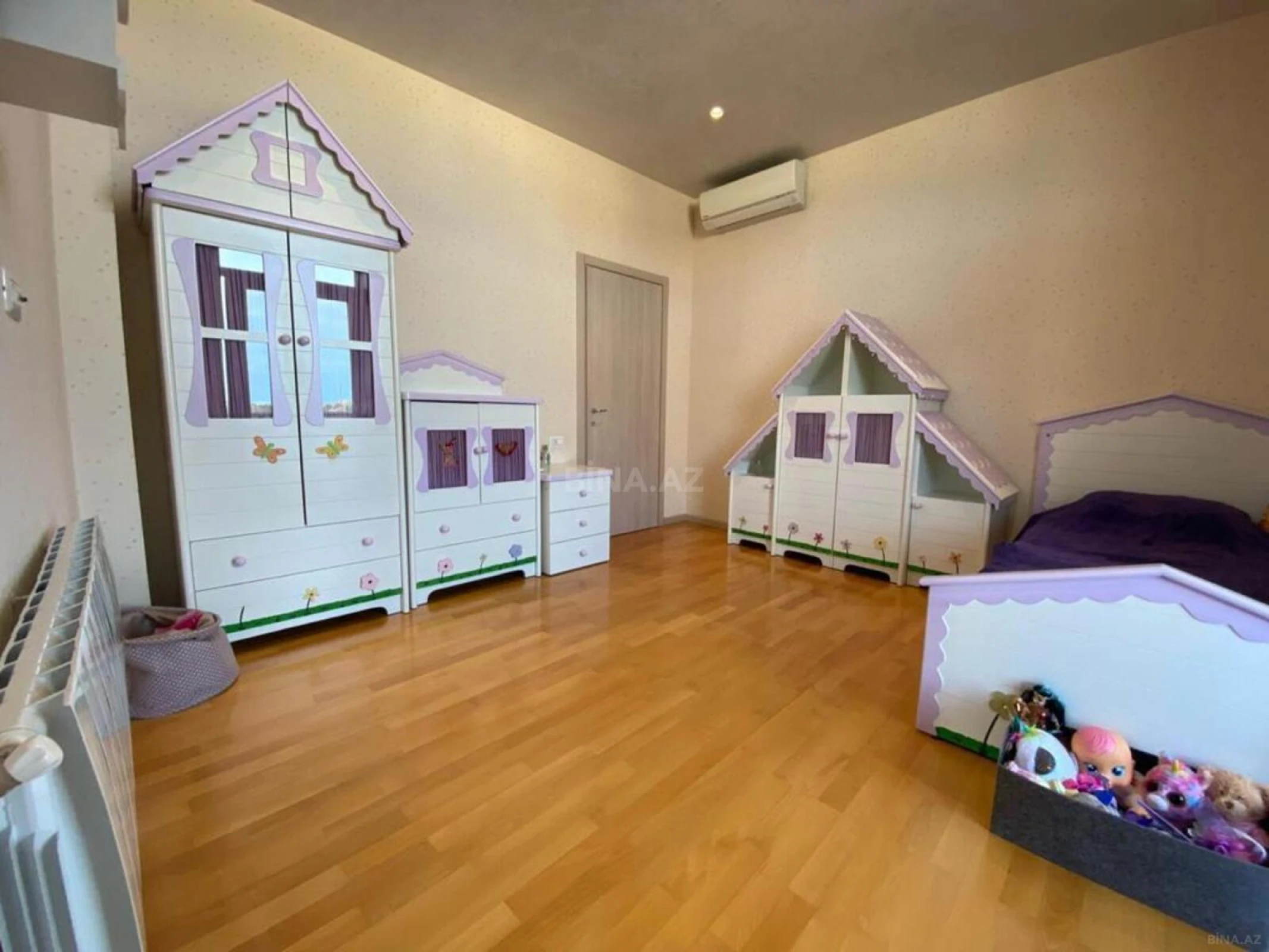 Kirayə verilir 5 otaqlı həyət evi 400 m²