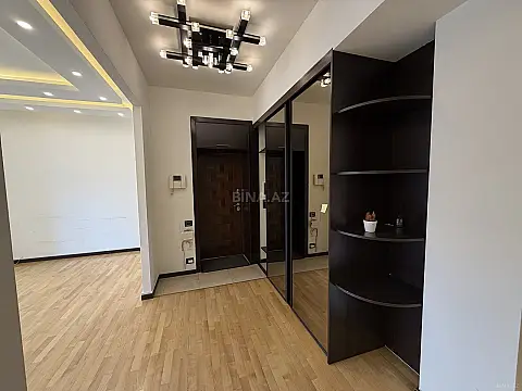 Kirayə verilir 3 otaqlı ofis 100 m²