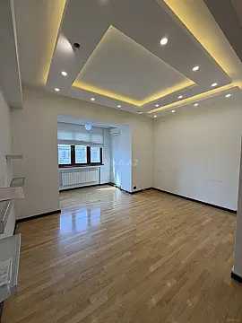 Kirayə verilir 3 otaqlı ofis 100 m²