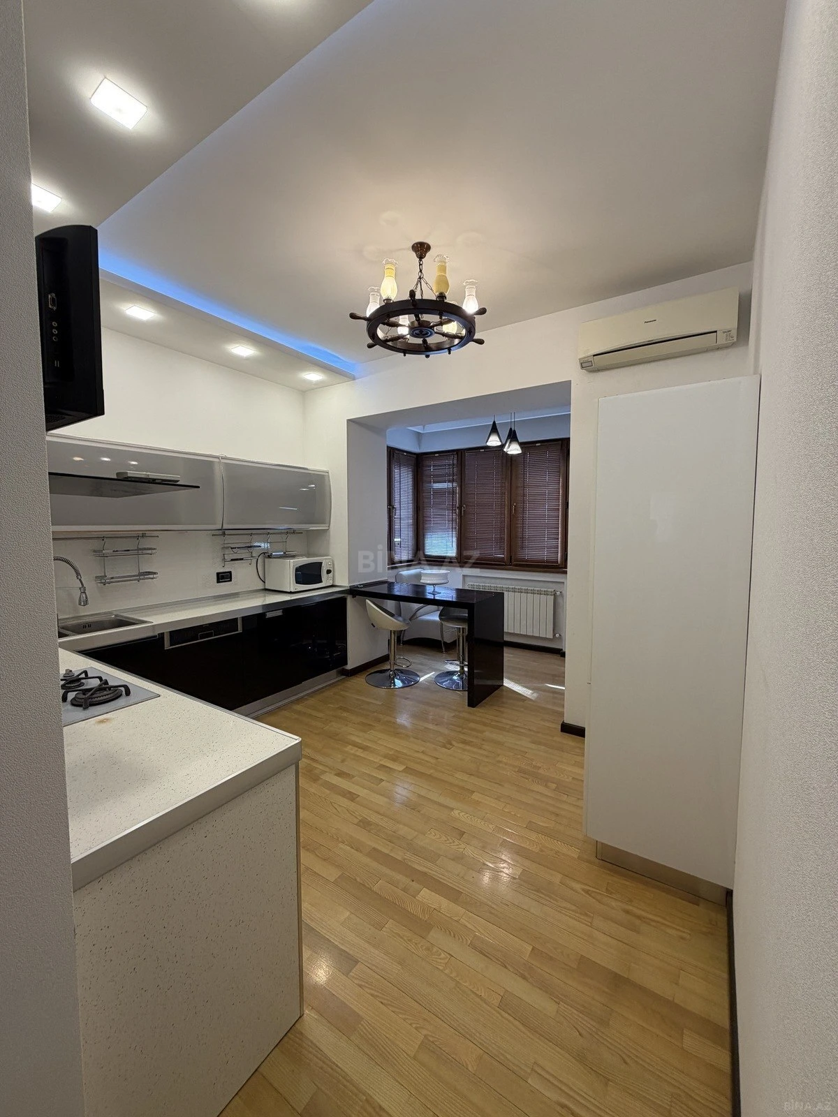 Kirayə verilir 3 otaqlı ofis 100 m²