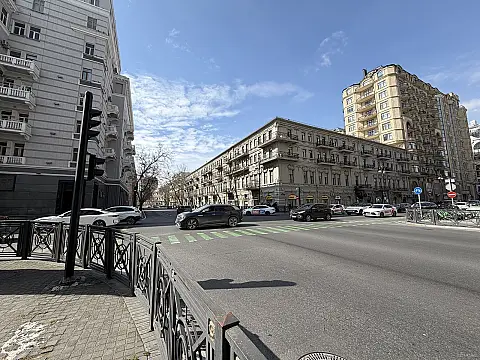 Kirayə verilir 3 otaqlı ofis 100 m²