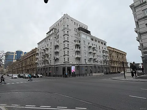 Kirayə verilir 3 otaqlı ofis 100 m² — Bakı, Sahil qəs. 3 otaq 100.00 m²