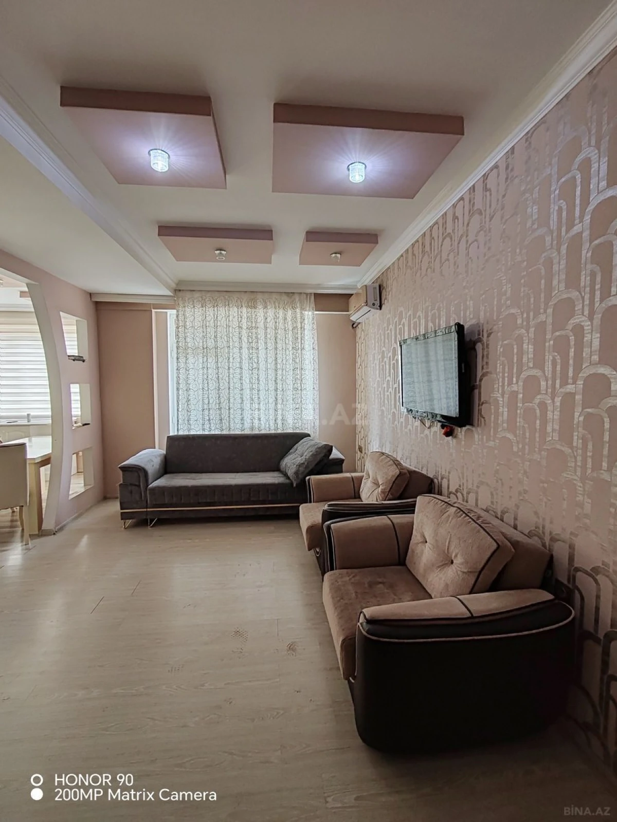 Kirayə verilir 2 otaqlı mənzil 70 m²